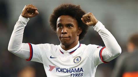 Willian admits to receiving Barcelona offer as Chelsea ...