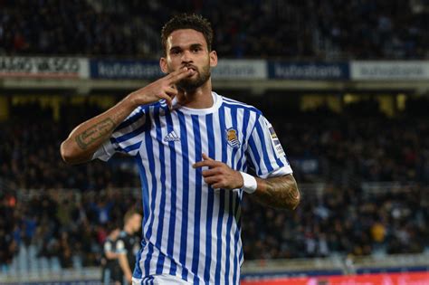 Willian Jose Gets His Chance For Brazil