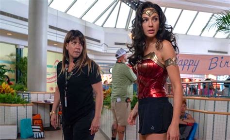 Wonder Woman 1984  Producer Says Film Is  Not A Sequel ...