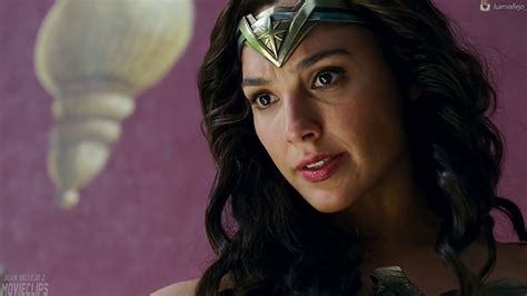 Wonder Woman Rescate En El Banco Liga de la Justicia 2017 ...