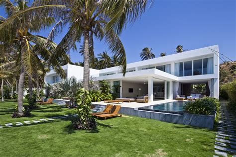 World of Architecture: Stunning Modern Beach House by MM++ Architects