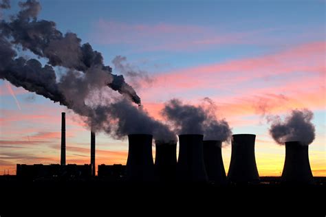 World s carbon emissions on the rise again: IEA ...