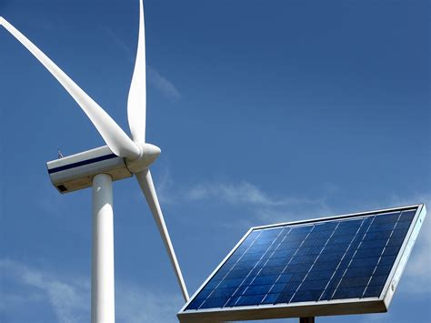 WWF desmonta mitos sobre las energías renovables en España ...