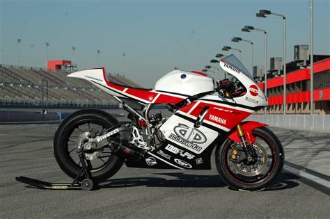 Yamaha MT 07 Racing par AP Moto Arts : La 07 pour la piste !   Moto Station