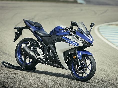 Yamaha R3: Tu primera moto de marchas para el A2 | SoyMotero