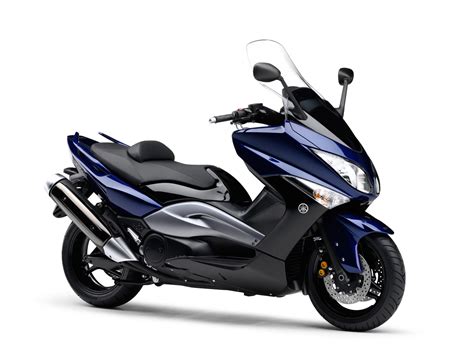 YAMAHA Tmax Scooter Pictures, accident lawyers, insurance