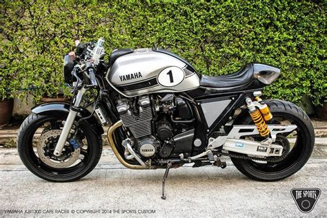 Yamaha XJR1300 Cafe Racer Grease n Gas