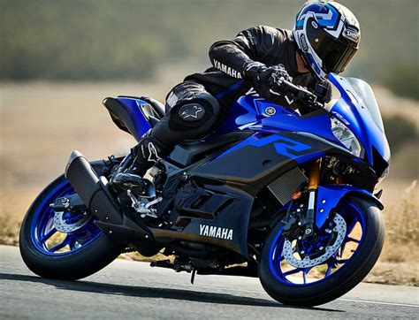 Yamaha YZF R3 300 2019   Fiche moto   Motoplanete