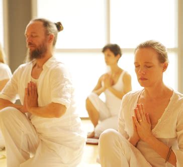 Yoga como herramienta para paliar la crisis – REDIPR