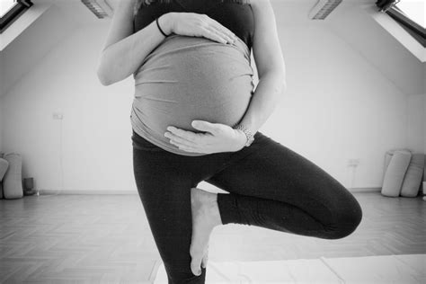 YOGA CRECIMIENTO ESPIRITUAL: Yoga prenatal, beneficios y ...