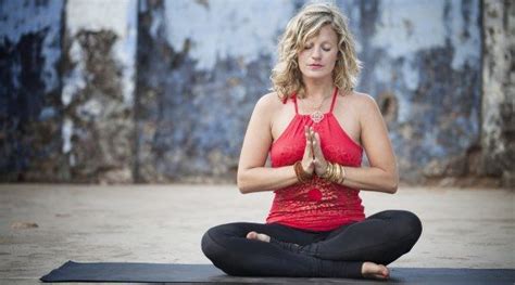 Yoga e seus benefícios | Alice Branco   de 2014 a 2017