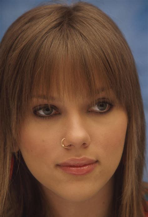 Young Celebrity Photo Gallery: Scarlett Johansson as beautiful young girl