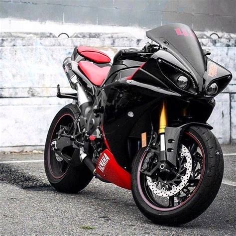 YZF R1 | Yamaha motorbikes, Yamaha motorcycles, Racing bikes