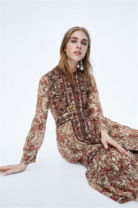Zara   printed dress with embroidery   Dresscodes