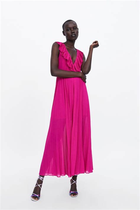 Zara reedita uno de sus vestidos más vendidos