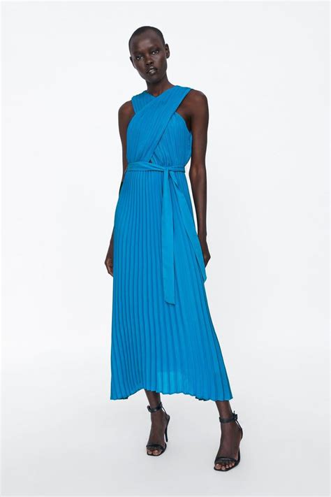 Zara reedita uno de sus vestidos más vendidos