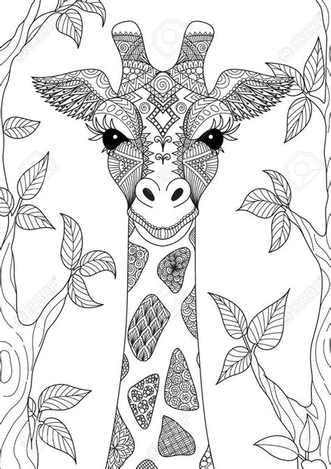 Zendoodle diseño de la cabeza de la jirafa en el bosque ...
