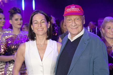 Zwei Jahre nach seinem Tod: Witwe von Niki Lauda ist ...